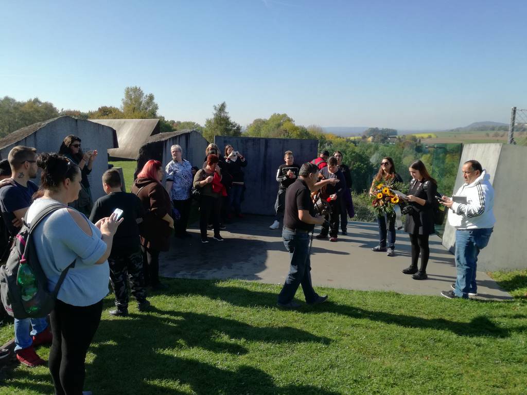 Visit by a group of Roma from Burgenland and Vienna (photo credits: Mauthausen Memorial)