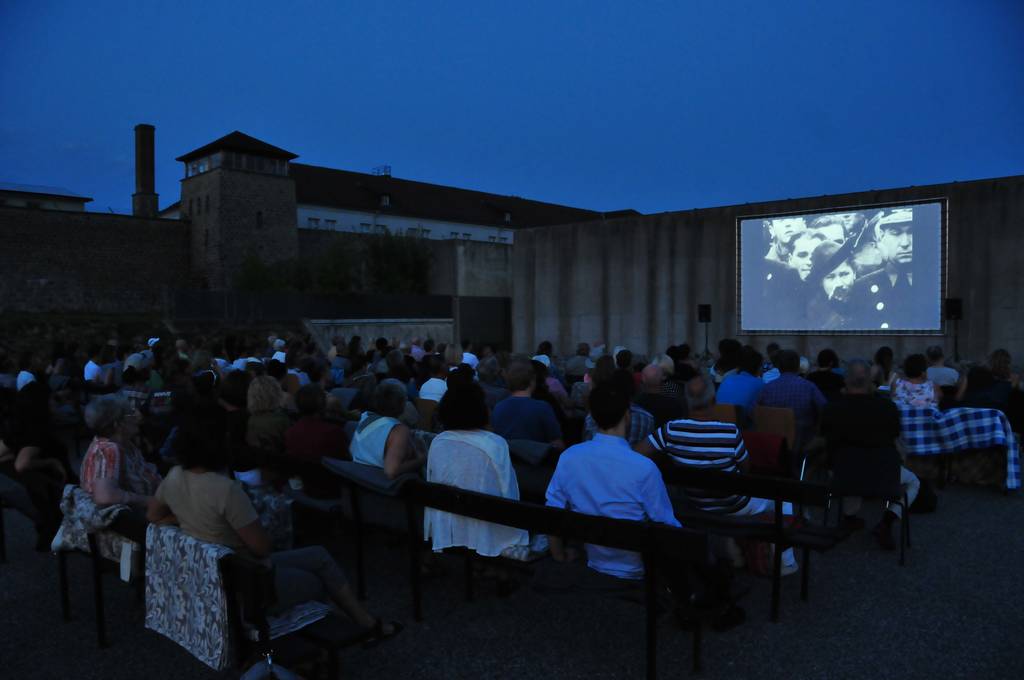 Open-Air-Filmretrospektive Mauthausen: „Rechtsprechung mit ‚Unschuldsvermutung‘ – Stigmatisierung und Traumatisierung der NS-Opfer durch Nachkriegsprozesse“