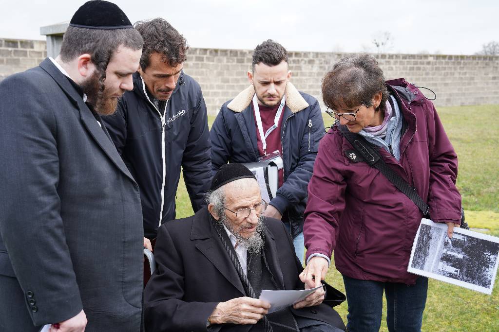 Überlebender Joseph Friedman zu Besuch an den Gedenkstätten Mauthausen und Gusen