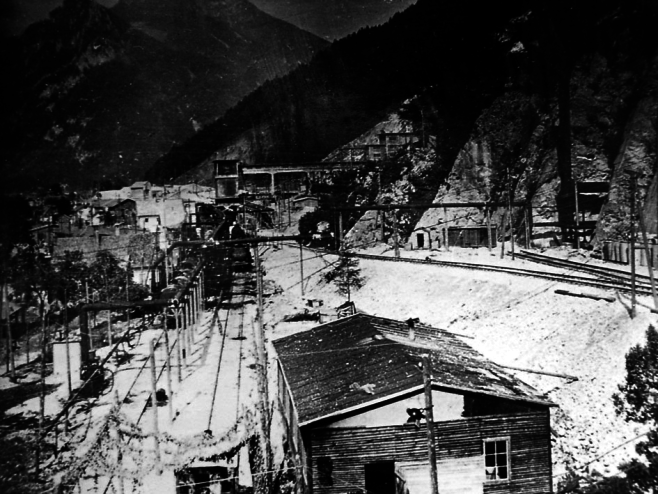 The working area outside the tunnels, 22/23 May 1945 (Photograph: Bohuslav Bárta Národní archiv, Prague, KV KSC Praha 1946-1951)