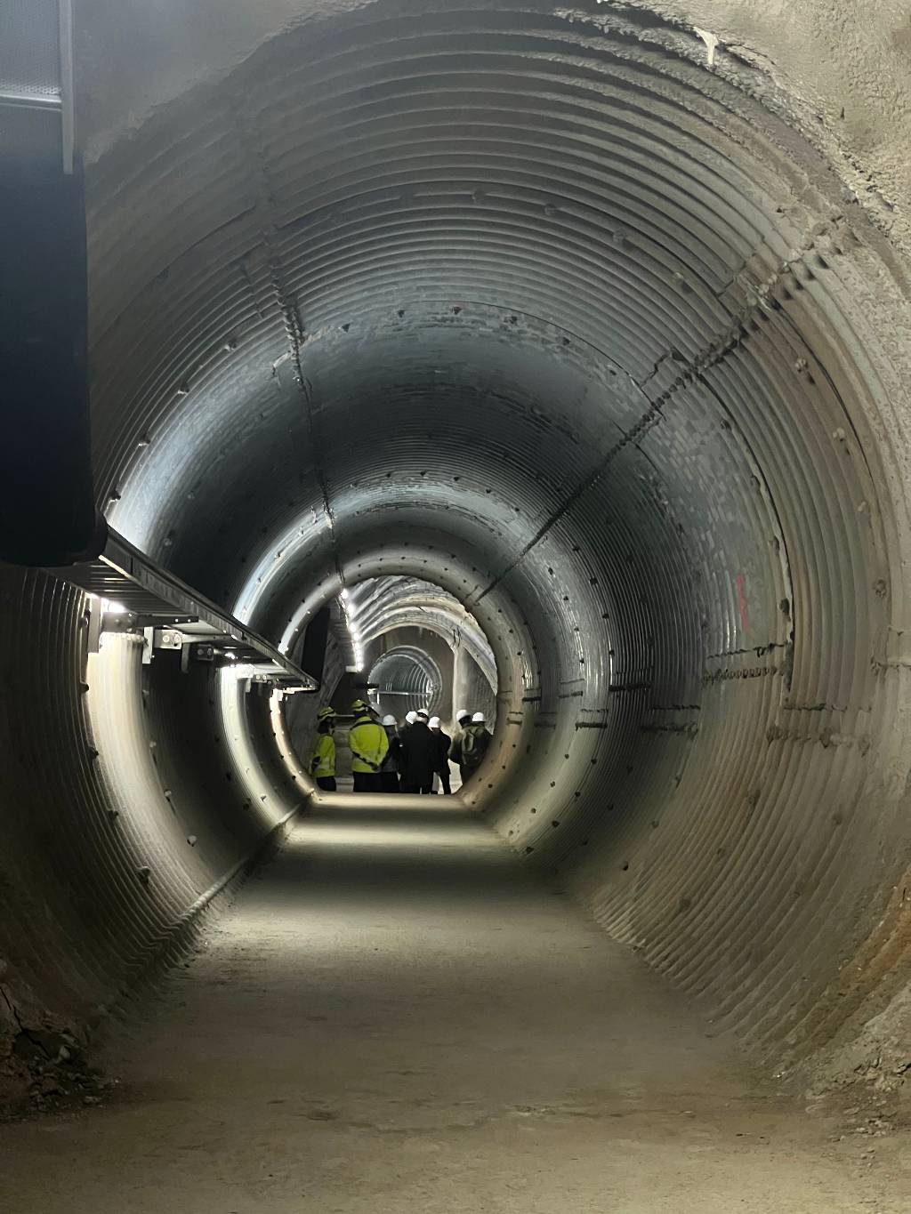 Gedenkrundgänge im Stollensystem „Bergkristall“