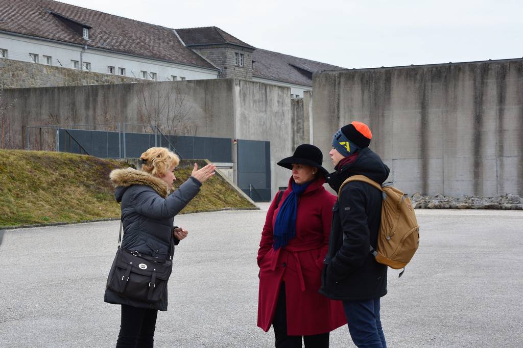 Natalia Egorova, the granddaughter of Evgenii Ivanovich Schukov, visited the Mauthausen Memorial together with her son. (photo credits: Mauthausen Memorial) 