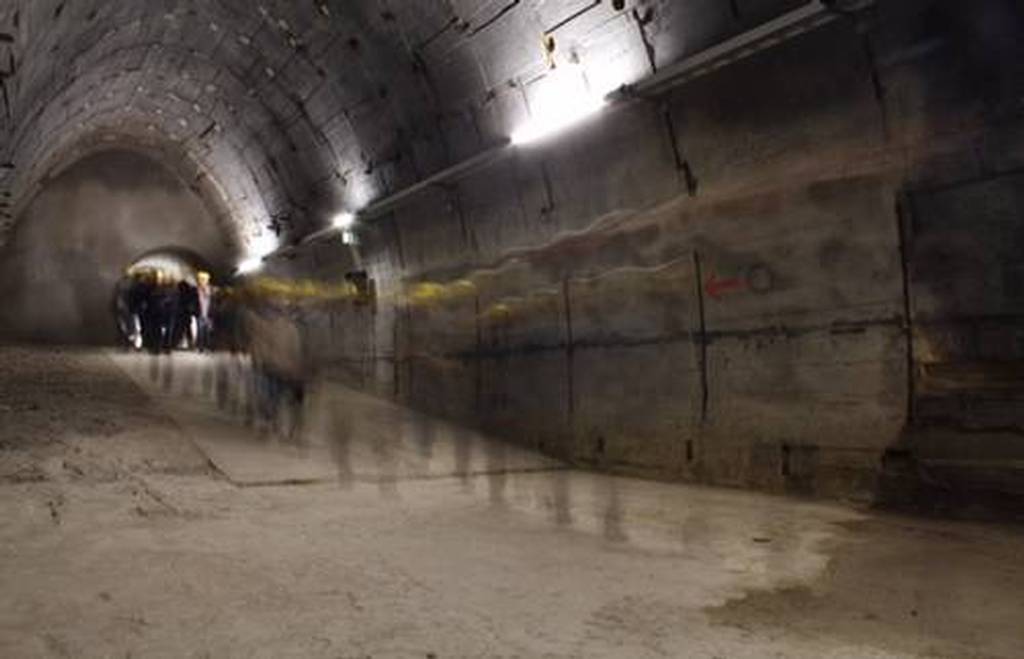 Visits to the “Bergkristall” tunnel system