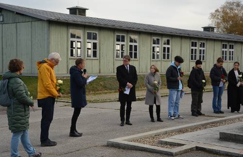 Bundesminister Polaschek besuchte Gedenkstätte und präsentierte neues Material für Gedenkstättenbesuche von Schulklassen