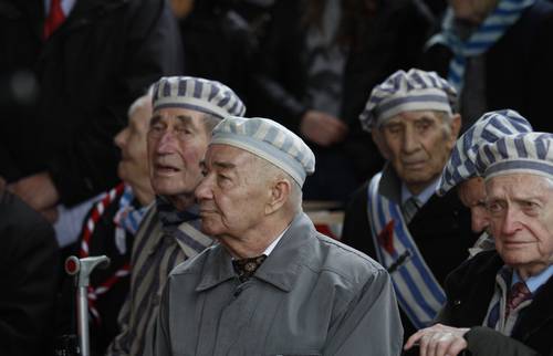 Looking Back upon the Memorial and Liberation Ceremonies 2016